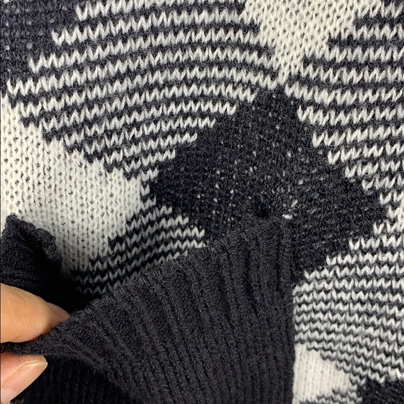 KNIT AVENUE Sleeveless Tunic Sweater - Picture 7 of 8